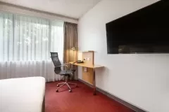 Desk in Accessible Guestroom at Holiday Inn Melbourne Airport