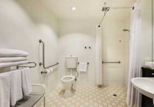 Holiday Inn Melbourne Airport Accessible Bathroom